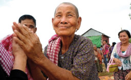 1237599447-friedensdorf-gesundheitsstation-solingen-house